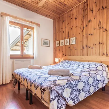 Casa Bella Vista Mit Balkon Daire San Zeno di Montagna