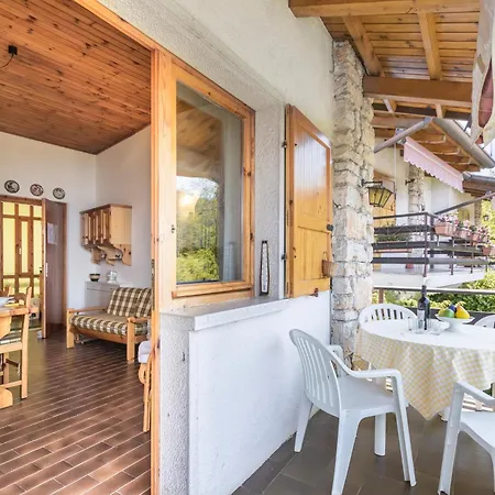 Casa Bella Vista Mit Balkon 산 제노 디 몬타냐