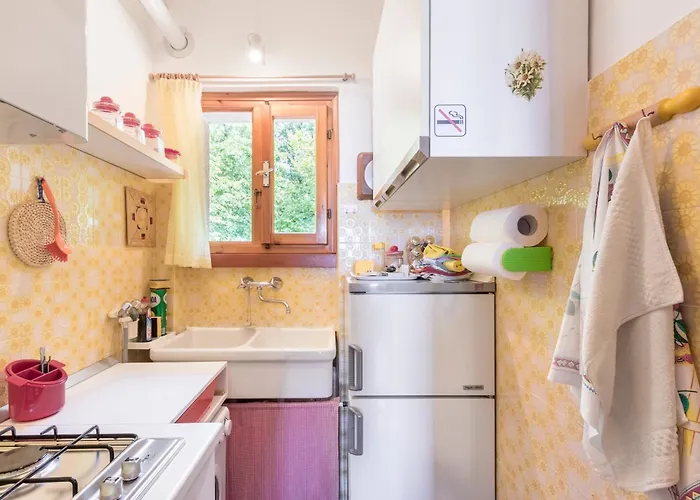 Casa Bella Vista Mit Balkon 아파트 산 제노 디 몬타냐