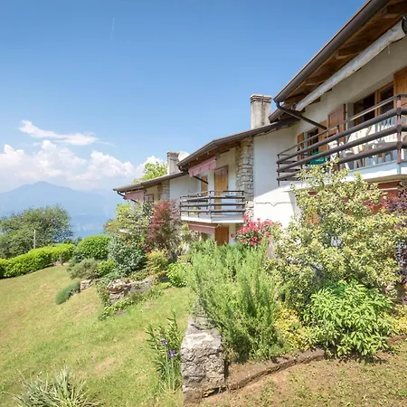 Lejlighed Casa Bella Vista Mit Balkon San Zeno di Montagna